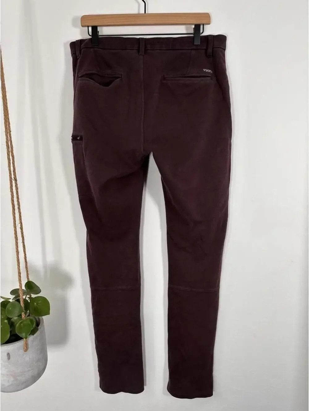 Vuori Everything Chino Pants Slim Fit Stretch Performance Maroon 35
